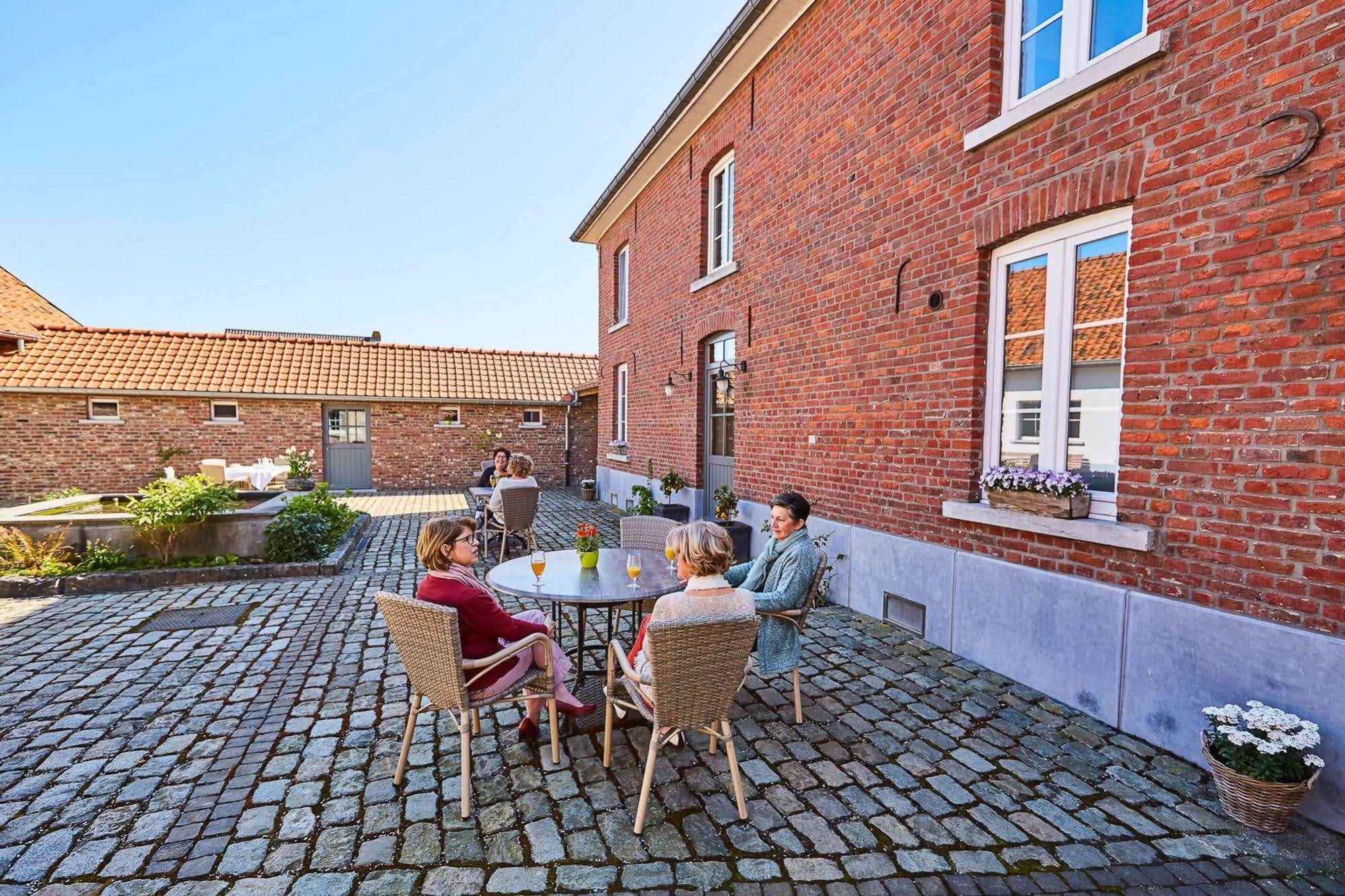 Wellness B&B De Zevenslaper Geetbets Exterior photo